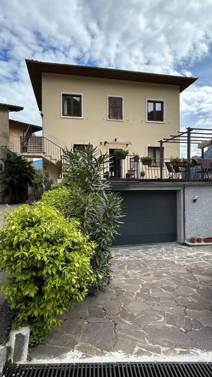 Garda View Apartment Tenno Ngoại thất bức ảnh
